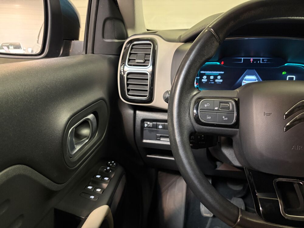 C5 aircross 1.2 130ch SHINE CARPLAY/ CAMERA DE RECUL/ ANGLES MORTS 2019 occasion 78125 Gazeran
