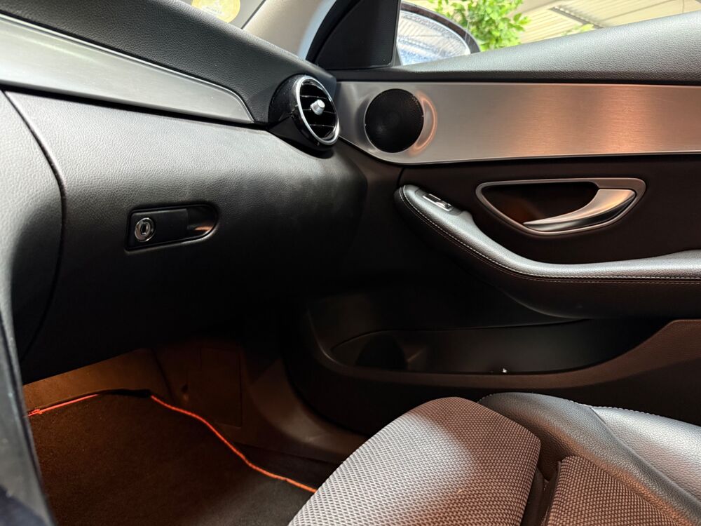 Classe C 200d 136 EXECUTIVE 7G-TRONIC / ENTRETIEN CONSTRUCTEUR 2018 occasion 29000 Quimper
