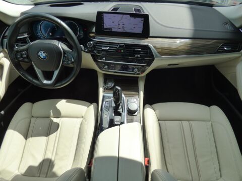S&eacute;rie 5 3.0 530 D 265 Ch LUXURY XDRIVE / VISION NOCTURNE / 4 ROUES M 2017 occasion 33210 Maz&egrave;res