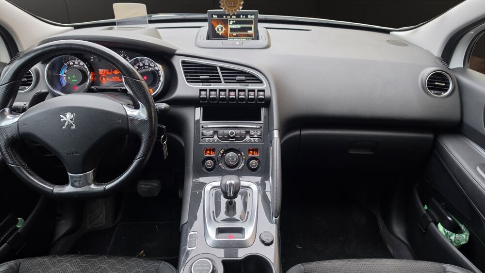3008 2.0 HYBRID4 E-HDI 200H 165 ch FULL-HYBRID 4X4 ETG BVA S&S- G 2014 occasion 68000 Colmar