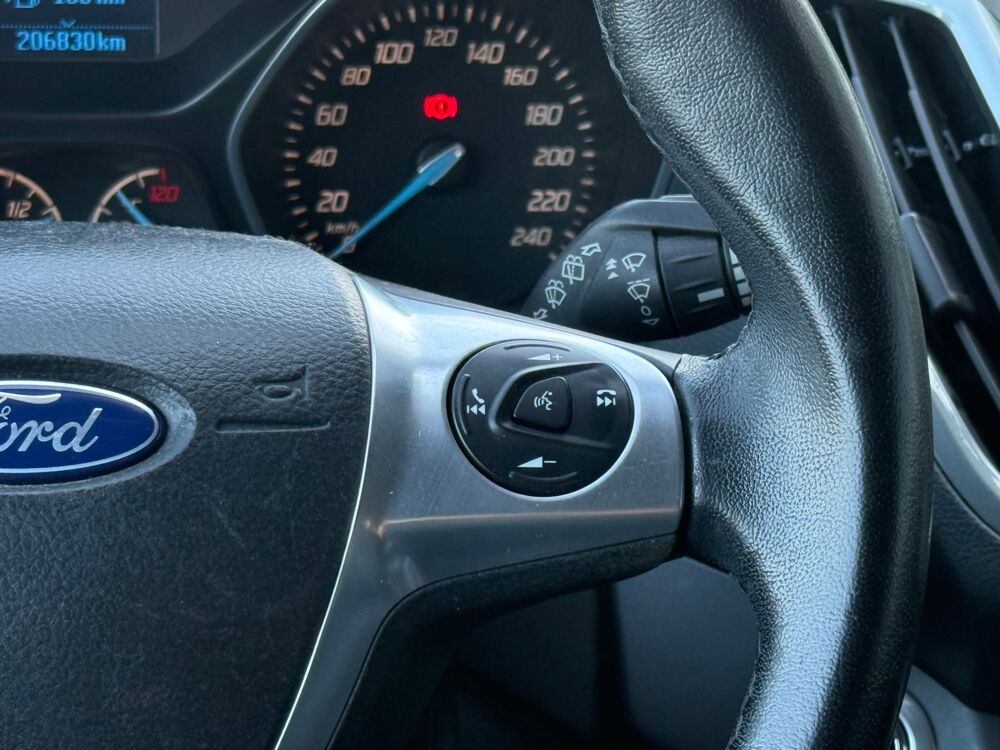 Focus C-MAX 1.0 SCTI 125 TITANIUM 2014 occasion 33210 Maz&egrave;res
