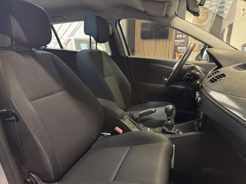M&eacute;gane ESTATE 1.5 DCI 110ch BUSINESS REGULATEUR DE VITESSE/ TOM TO 2012 occasion 78125 Gazeran