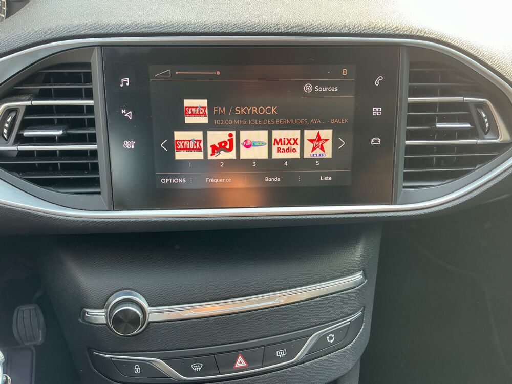 308 GENERATION-II 1.5 BLUEHDI 130 CH ACTIVE PACK START-STOP / CA 2019 occasion 17000 La Rochelle