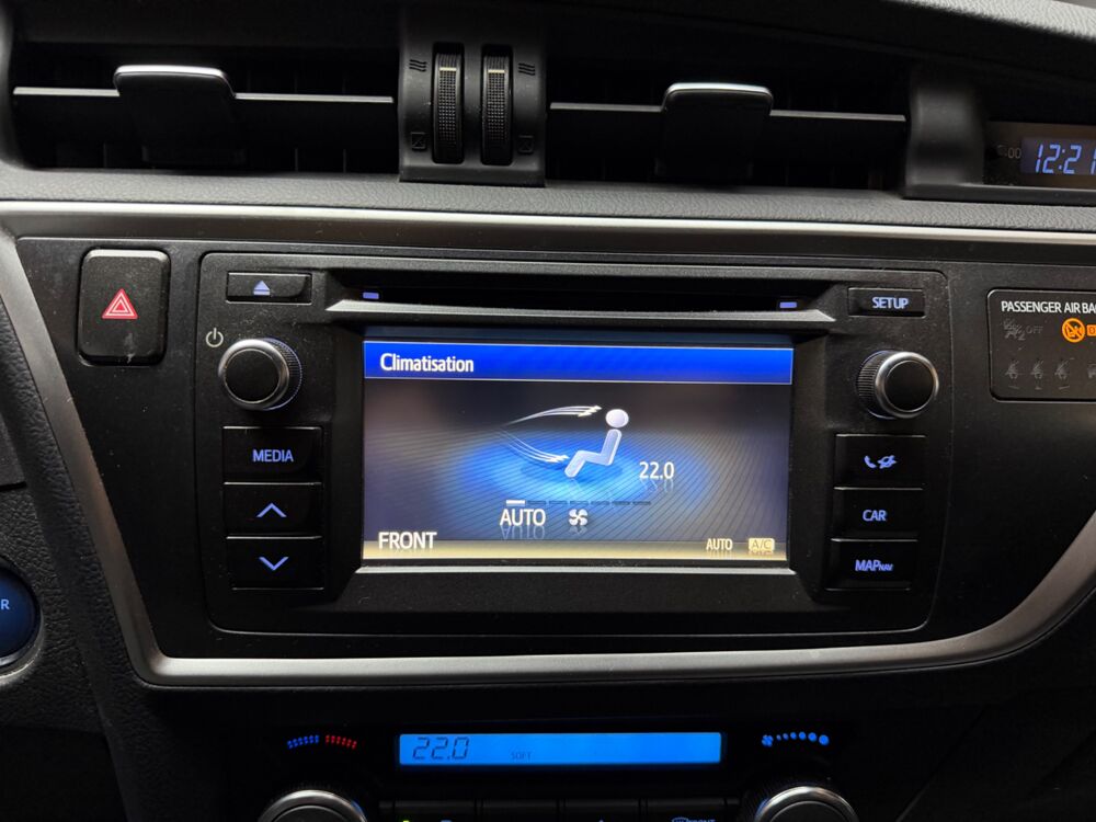 Auris TOURING-SPORTS 1.8 HSD 136H 100 FULL-HYBRID DYNAMIC BVA - EN 2015 occasion 33320 Eysines