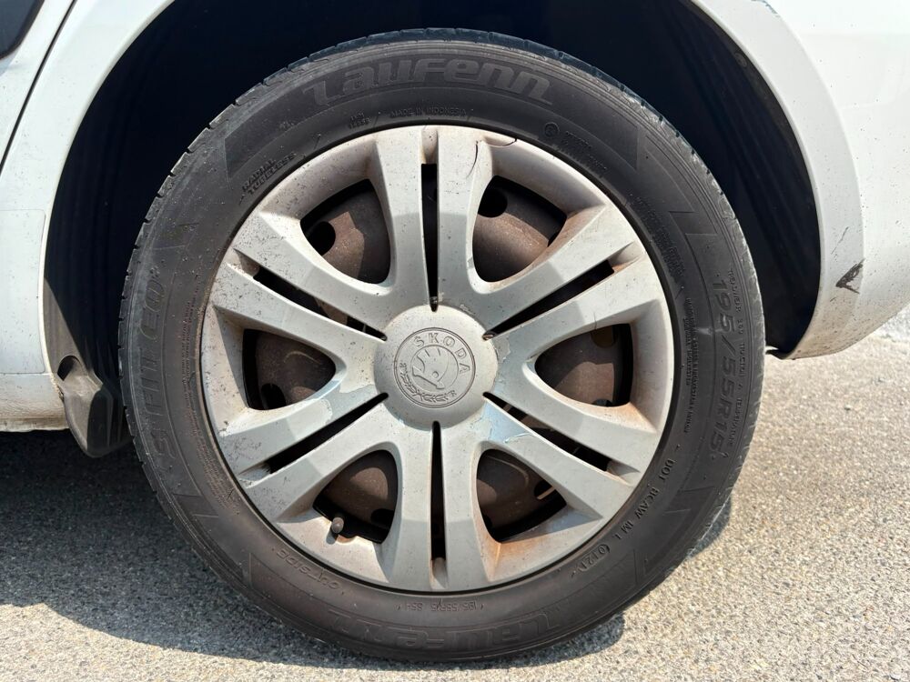 Fabia 1.2 TSI 85 CH AMBITION II / TOIT OUVRANT / SUIVI SKODA + ATT 2012 occasion 40000 Mont-de-Marsan