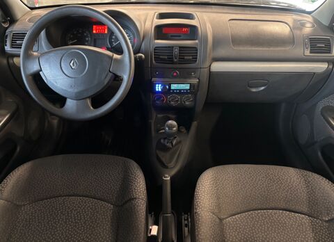 Clio PHASE 2 - 1.2 75Ch- CAMPUS - DISTRIBUTION NEUVE - EMBRAYAGE 2007 occasion 79000 Niort