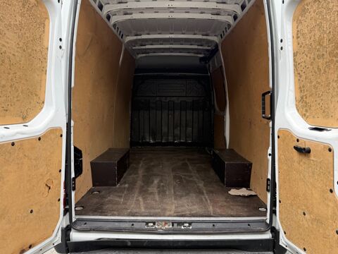 Daily Iveco Fourgon 35S Fg 35S14 V12 136 Ch 2021 occasion 24750 Tr&eacute;lissac