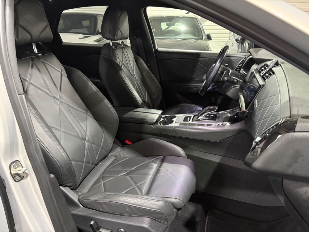 DS3 1.6 300 CH PHEV HYBRID RIVOLI 4X4 / CAMERA / CARPLAY / ATTEL 2020 occasion 29000 Quimper