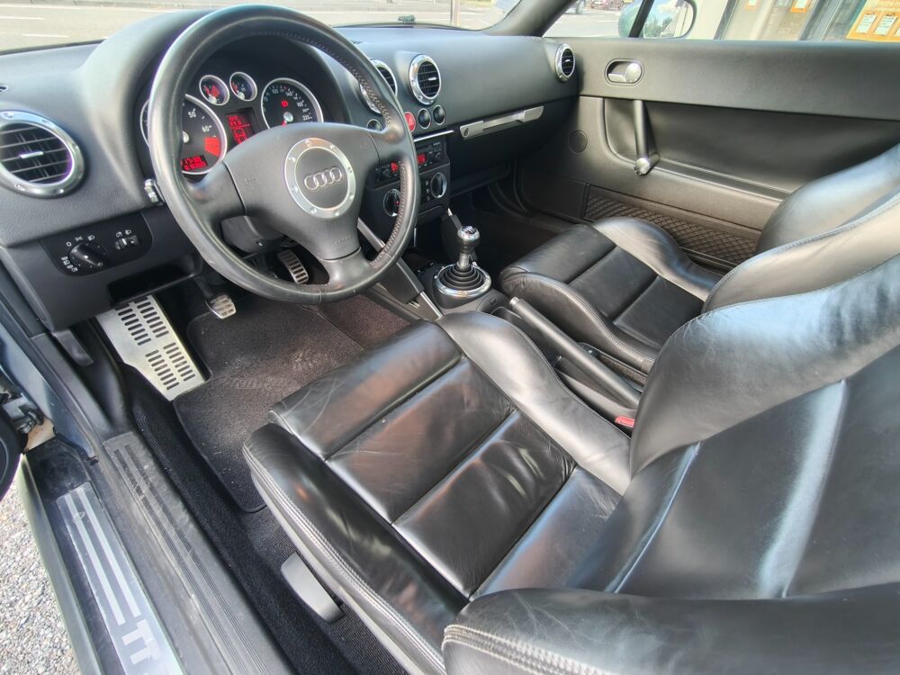 TT COUPE 1.8 T 165 Ch DESIGN EDITION / SELLERIE CUIR 2006 occasion 40000 Mont-de-Marsan