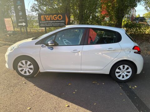 208 GENERATION-I 1.2 PURETECH 70ch LIKE / CLIMATISATION - DISTRI 2017 occasion 76150 Saint-Jean-du-Cardonnay