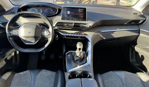 3008 II 1.2 PURETECH 130CH ALLURE S&S / DISTRIBUTION OK 2019 occasion 13700 Marignane
