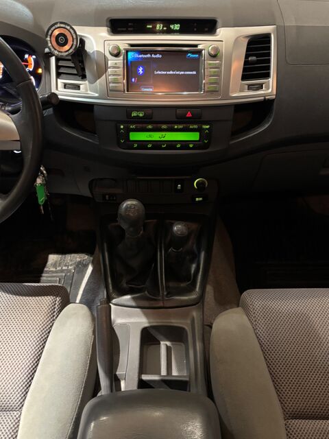 Hilux DOUBLE CABINE 2.5 D4D 145ch LEGENDE - ENTRETIEN TOYOTA 2012 occasion 81990 Puygouzon