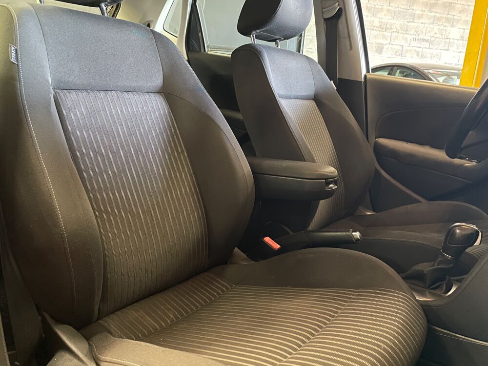 Polo 1.6 TDI 90CH SPORTLINE DSG7 BVA 5P 2011 occasion 69400 Arnas