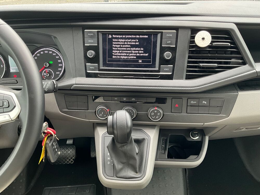 MULTIVAN T6 2.0 TDI 150 CARAT 4MOTION WESTFALIA / Enti&egrave;rement &eacute;quip&eacute; 2022 occasion 17000 La Rochelle