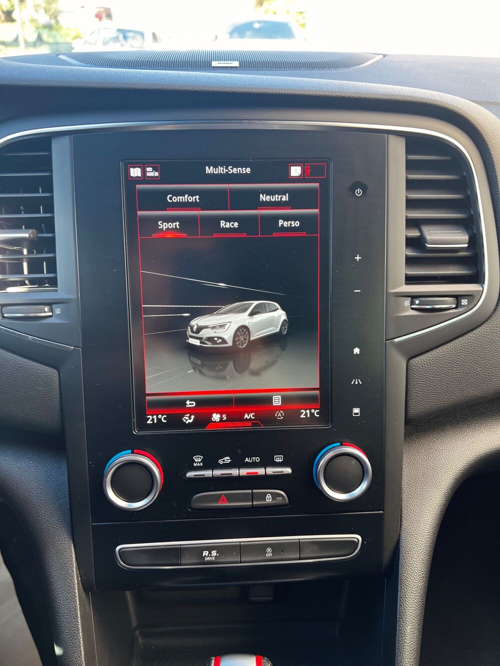 M&eacute;gane RS TROPHY 1.8L 300CV EDC BVA / RECARO / BOSE / TETE HAUTE / 2019 occasion 74600 Seynod