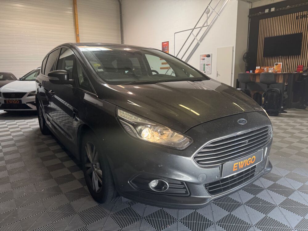 S-MAX 2.0 TDCI 150CH TITANIUM ENTRETIEN CONSTRUCTEUR/CAMERA DE REC 2015 occasion 78125 Gazeran