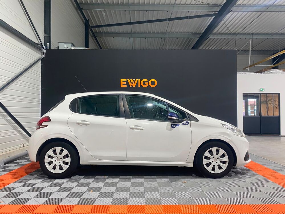 208 PEUGEOT - PHASE I 1.2 70CV LIKE / DISTRIBUTION NEUVE / I 2016 occasion 17430 Tonnay-Charente