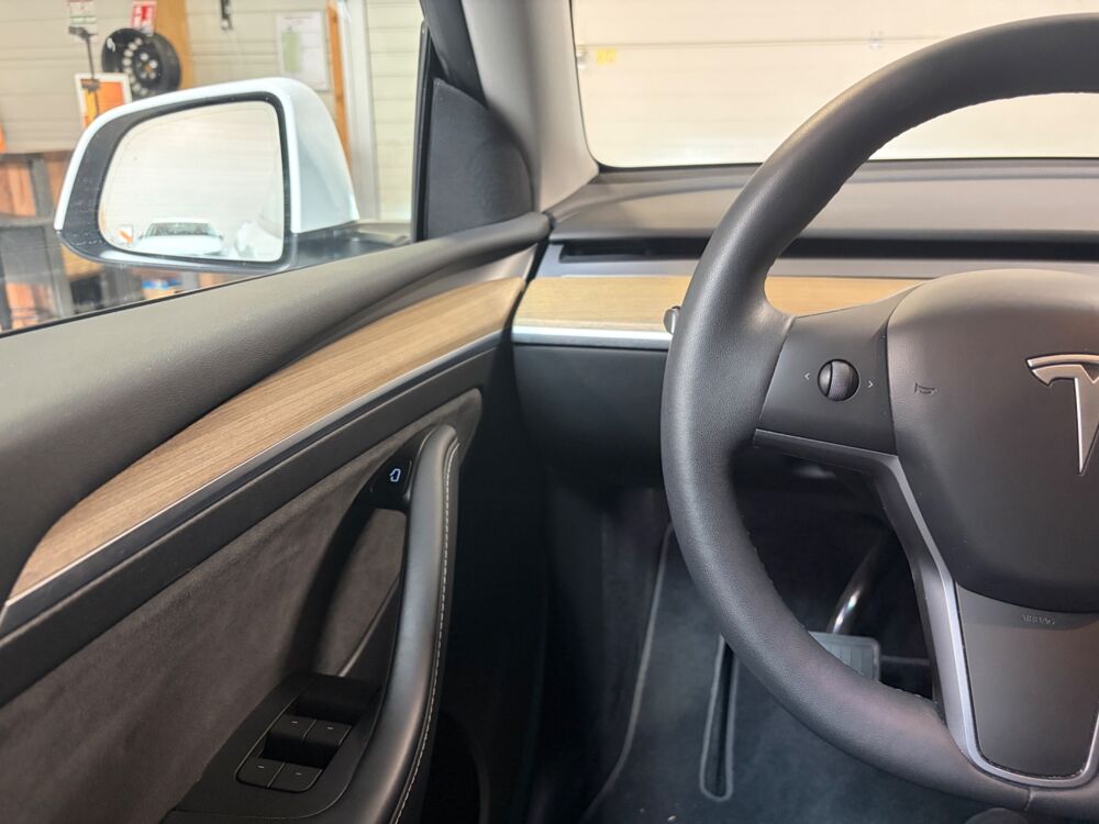 Model Y STANDARD 255 ch 60KWH RWD - AUTOPILOT - TOIT PANORAMIQUE - A 2022 occasion 78125 Gazeran