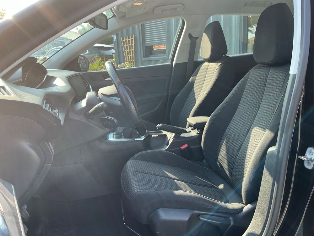 308 GENERATION-II 1.5 BLUEHDI 130 CH ACTIVE PACK START-STOP / CA 2019 occasion 17000 La Rochelle