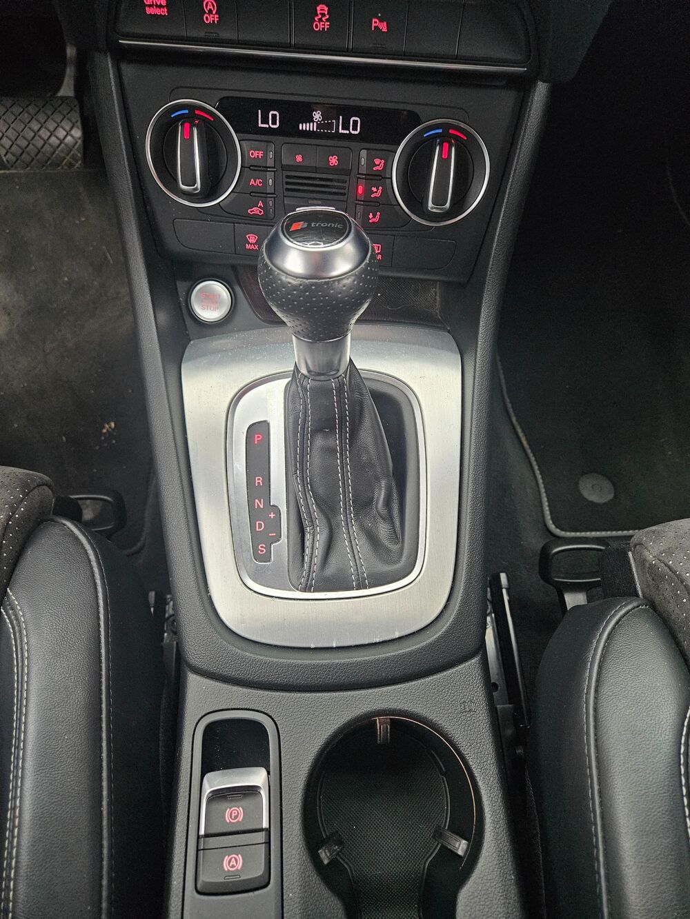 Q3 2.0 TDI 150 S-LINE S-TRONIC BVA 2016 occasion 38590 Saint-&Eacute;tienne-de-Saint-Geoirs