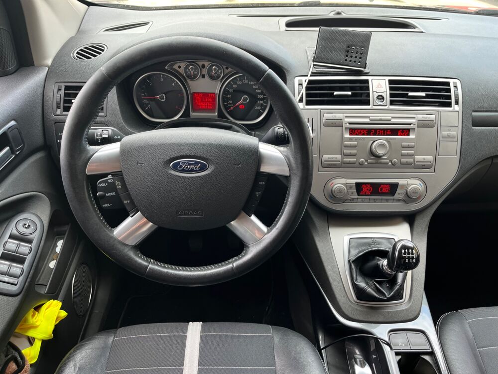 Kuga 2.0 TDCi 140CH TITANIUM 4X2 DISTRIBUTION FAITE/ ENTRETIEN SU 2011 occasion 33260 La Teste-de-Buch