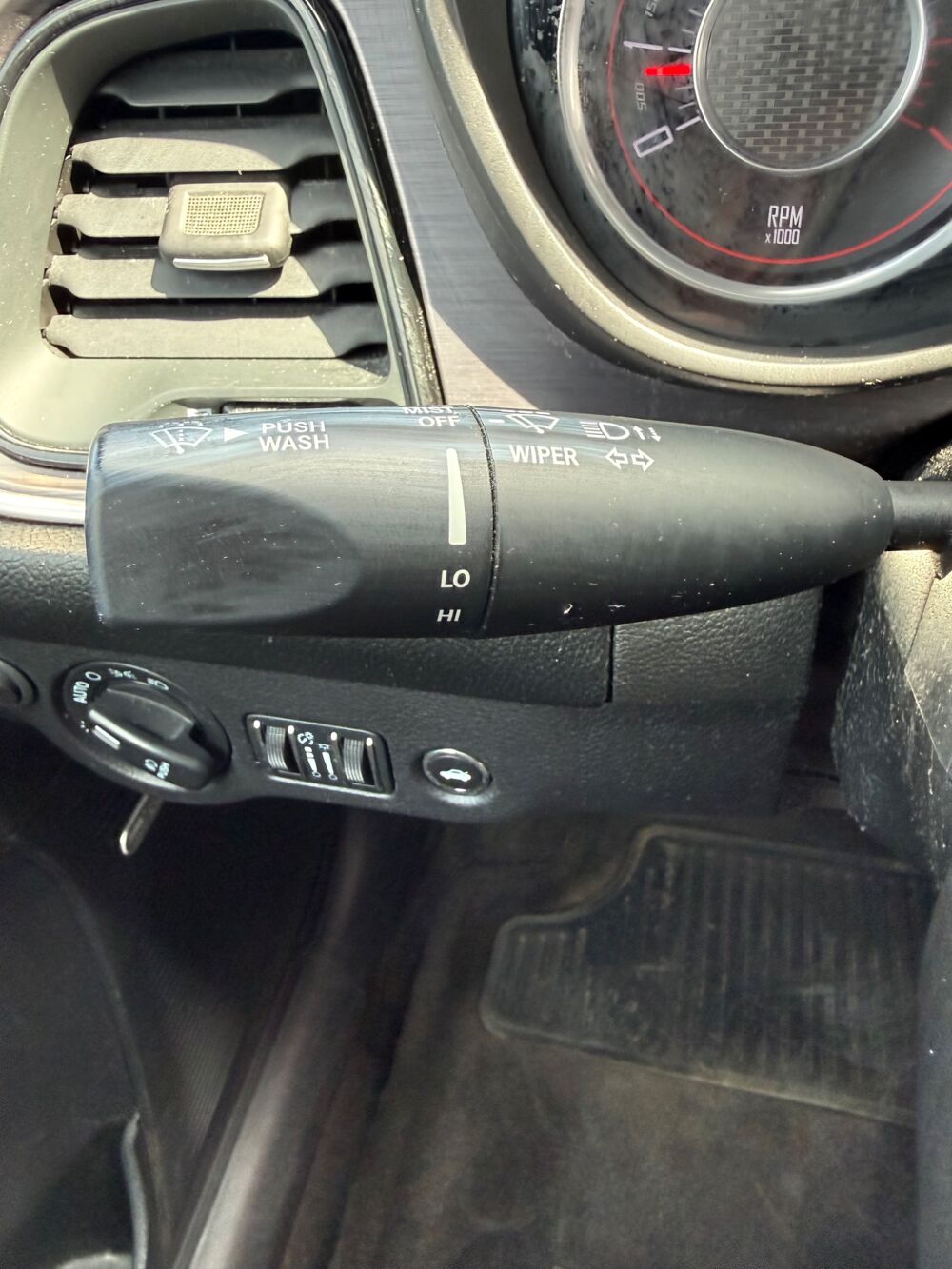 Challenger 5.7 R/T V8 HEMI 375 CH - CAMERA DE RECUL - BLUETOOTH - RADAR 2014 occasion 27000 &Eacute;vreux