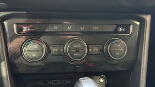 Tiguan 2.0 TDI 150cv CONNECT DSG BVA - CARPLAY - CAMERA DE RECUL - 2018 occasion 69150 D&eacute;cines-Charpieu