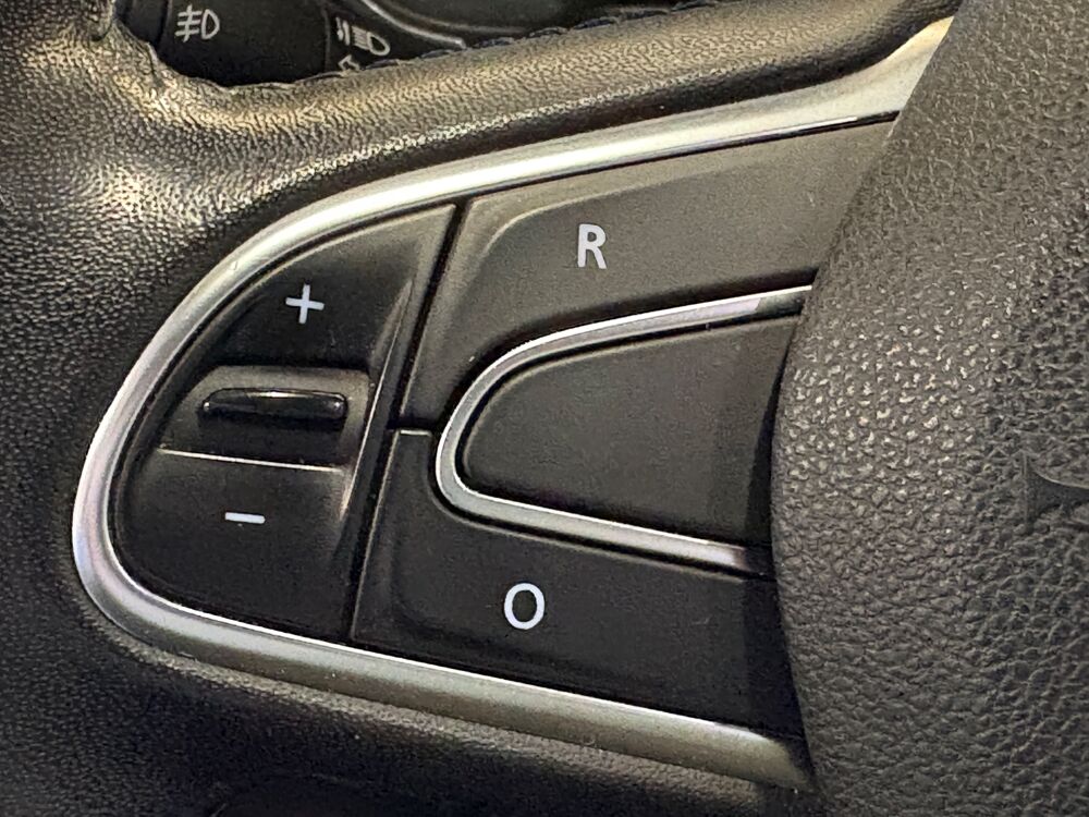 Kadjar 1.2 TCE 130CH INTENS- MOTEUR REMPLACE- ENTRETIEN COMPLET-ATT 2015 occasion 69400 Arnas