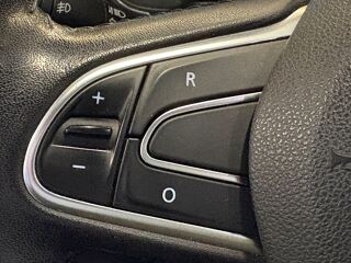 Kadjar 1.2 TCE 130CH INTENS- MOTEUR REMPLACE- ENTRETIEN COMPLET-ATT 2015 occasion 69400 Arnas