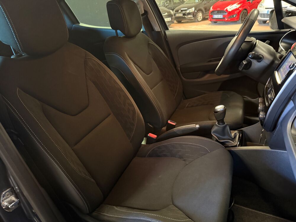 Clio 1.5 DCI 90CH ENERGY LIMITED- PREMIERE MAIN- ENTRETIEN COMPLE 2019 occasion 69400 Arnas