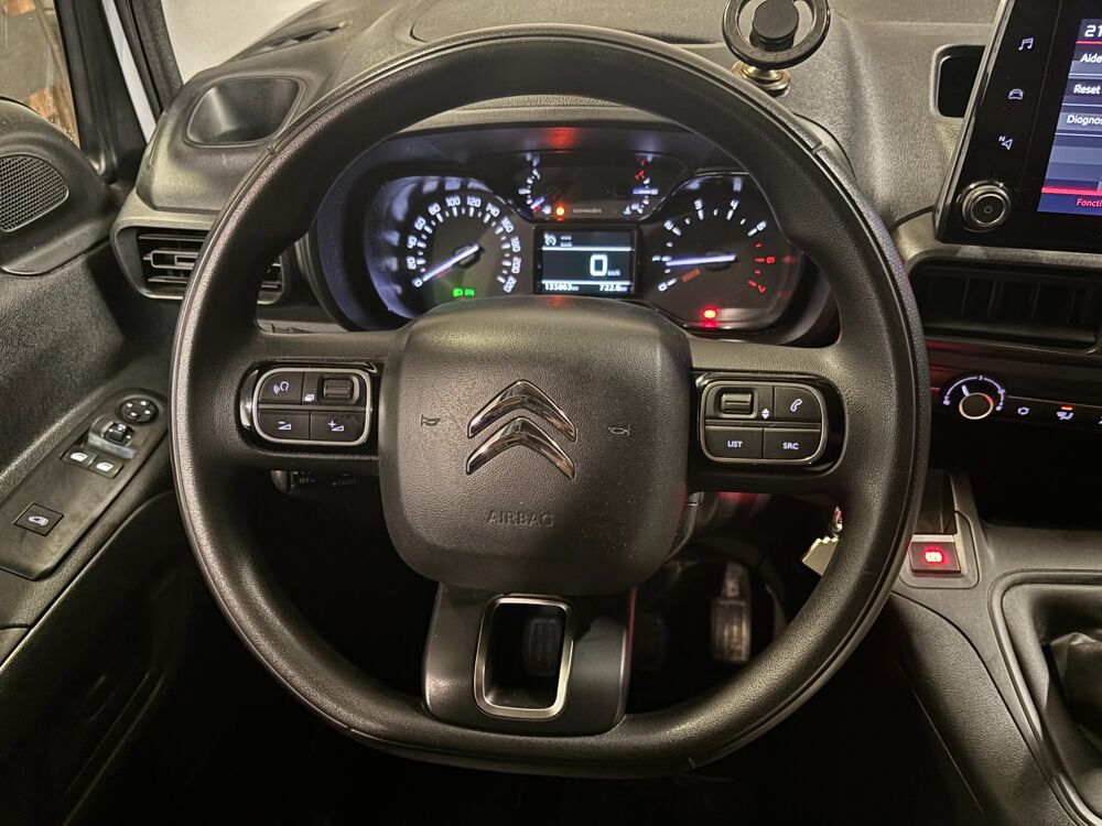 Berlingo GENERATION-III FOURGON 1.5 BLUEHDI 130 650KG M L1 DRIVER CAR 2019 occasion 78125 Gazeran