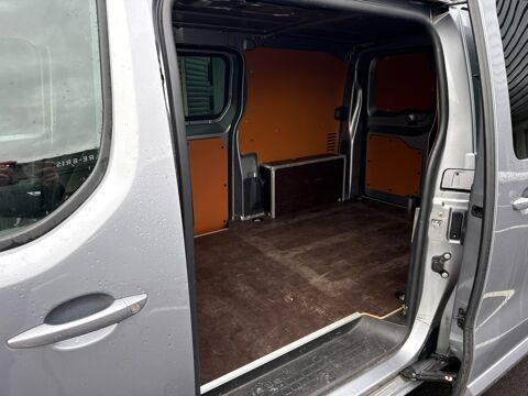 Expert FOURGON 2.0 BLUEHDI 180 L1 ASPHALT EAT 8 BVA / CARPLAY / DOU 2022 occasion 17100 Saintes