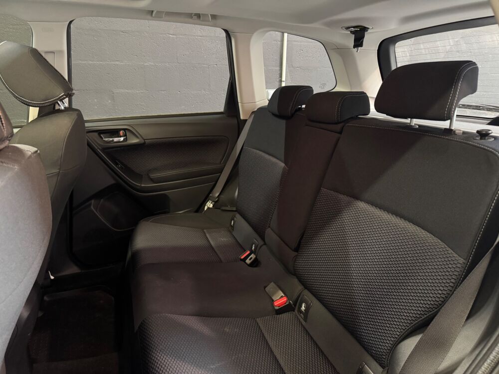 Forester 2.0 150 ch X AWD BVA CONFORT PLUS - TOIT OUVRANT - SIEGES CH 2017 occasion 78125 Gazeran