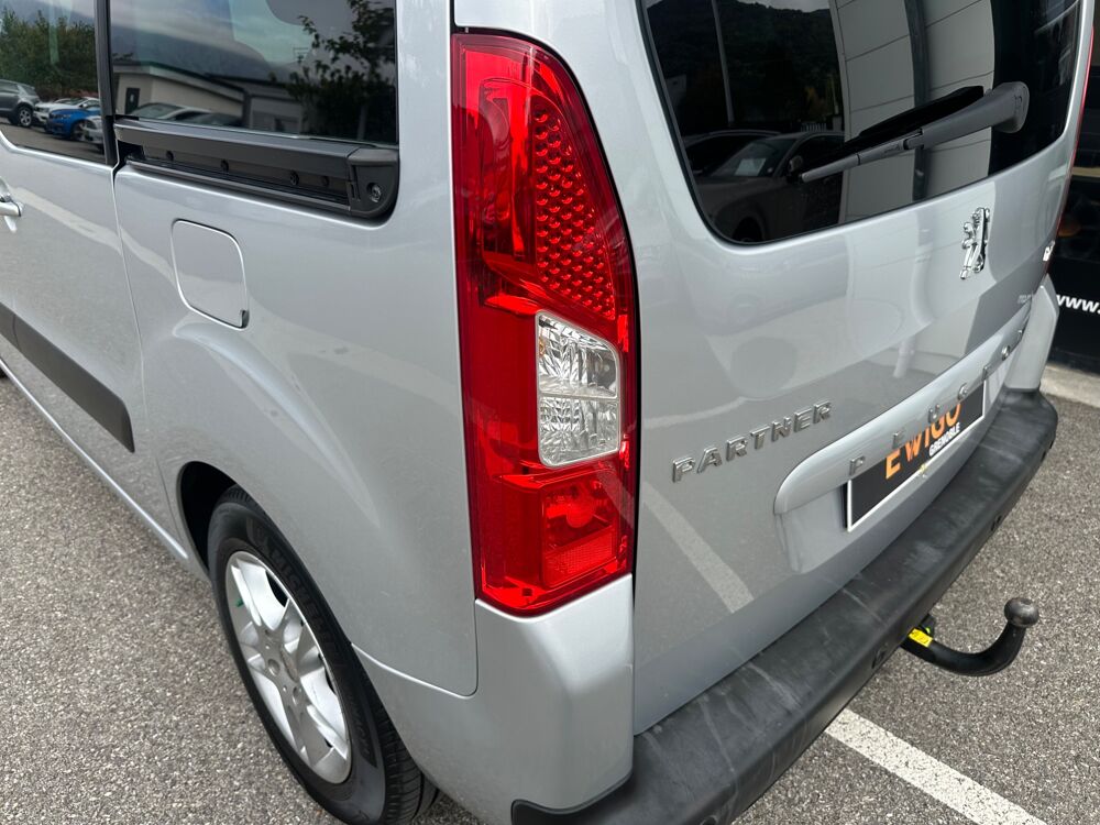 Partner Tepee 1.6L HDI 110ch TENDANCE - RADARS AR + ATTELAGE 2008 occasion 38420 Le Versoud