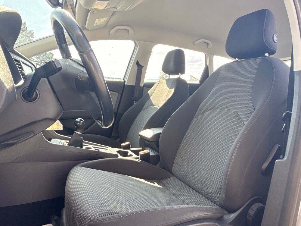 Leon ST 1.2 TSI 110ch CONNECT - DISTRIBUTION OK - CARPLAY - CAMER 2017 occasion 26000 Valence