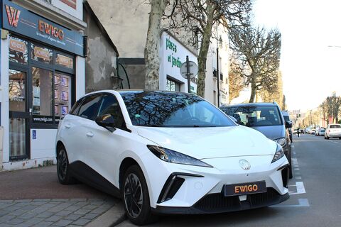 MG MG4 ELECTRIC 205 92PPM 64KWH LUXURY BVA (1ere main) 2023 occasion Le Perreux-sur-Marne 94170