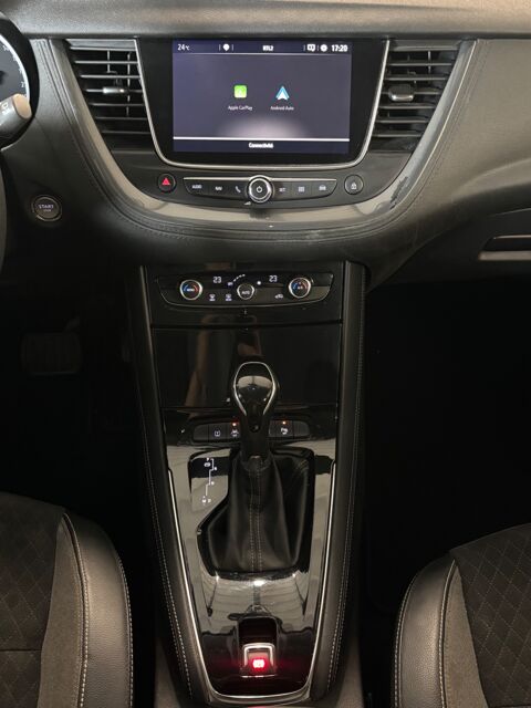Grandland x 1.6 TD 120 Ch BLUE-INJECTION ELITE NAVI 4X2 BVA START-STOP 2018 occasion 79000 Niort