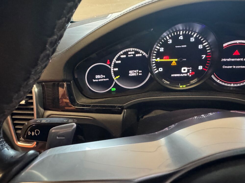 Cayenne 3.0 E-HYBRID 462H 340 PHEV 14.1KWH BVA 2020 occasion 83600 Fr&eacute;jus