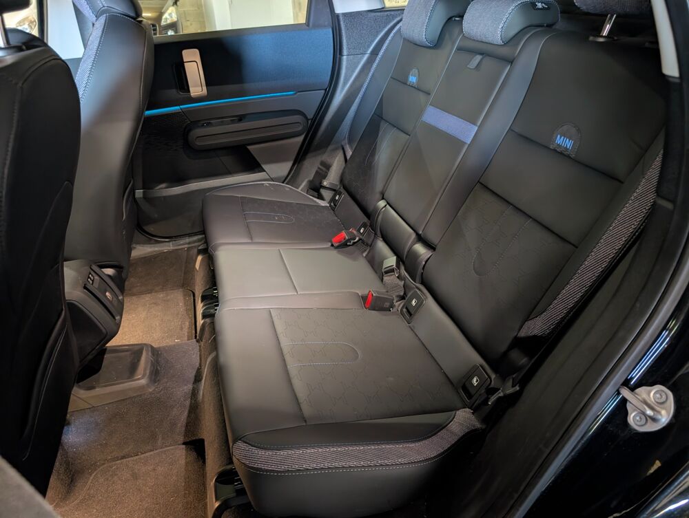 Countryman C 170 CH – HYBRID 48V – CLASSIC – PACK M – 1&Egrave;RE MAIN – TOIT 2024 occasion 69400 Arnas