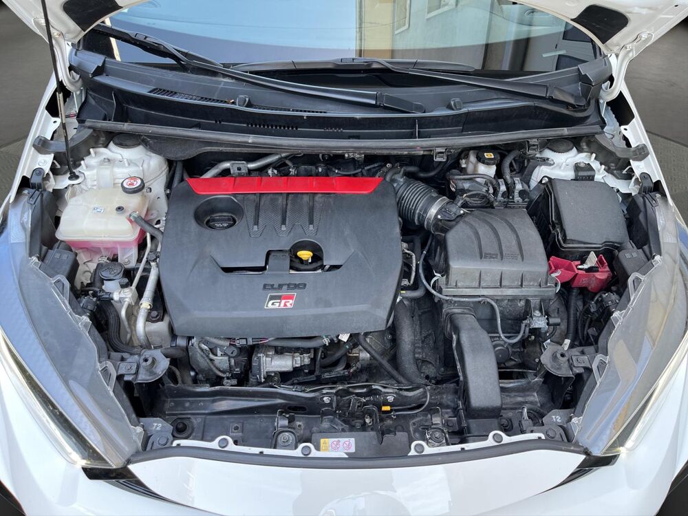 Yaris 1.6 260 TRACK PACK 4X4 / ENTRETIEN TOYOTA / TOIT CARBONE / J 2020 occasion 74600 Seynod