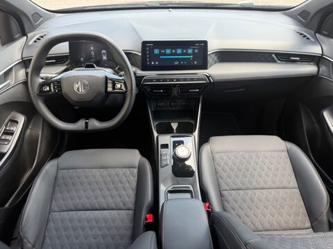MG3 1.5 195cH FULL-HYBRID PLUS 1.83KWH LUXURY / 1&eacute;re Main 2025 occasion 69420 Ampuis