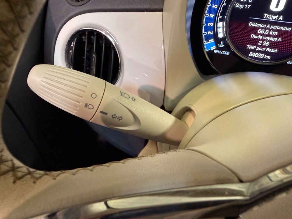 500 0.9 TWINAIR 85ch LOUNGE TOIT PANORAMIQUE/ CLIM/ BLUETOOTH 2016 occasion 78125 Gazeran