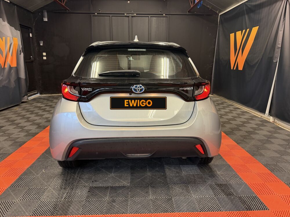 Yaris 1.5 VVTI 114H 90 Ch HYBRID FULL-HYBRID 0.8KWH ELEGANT E-CVT 2022 occasion 24750 Tr&eacute;lissac