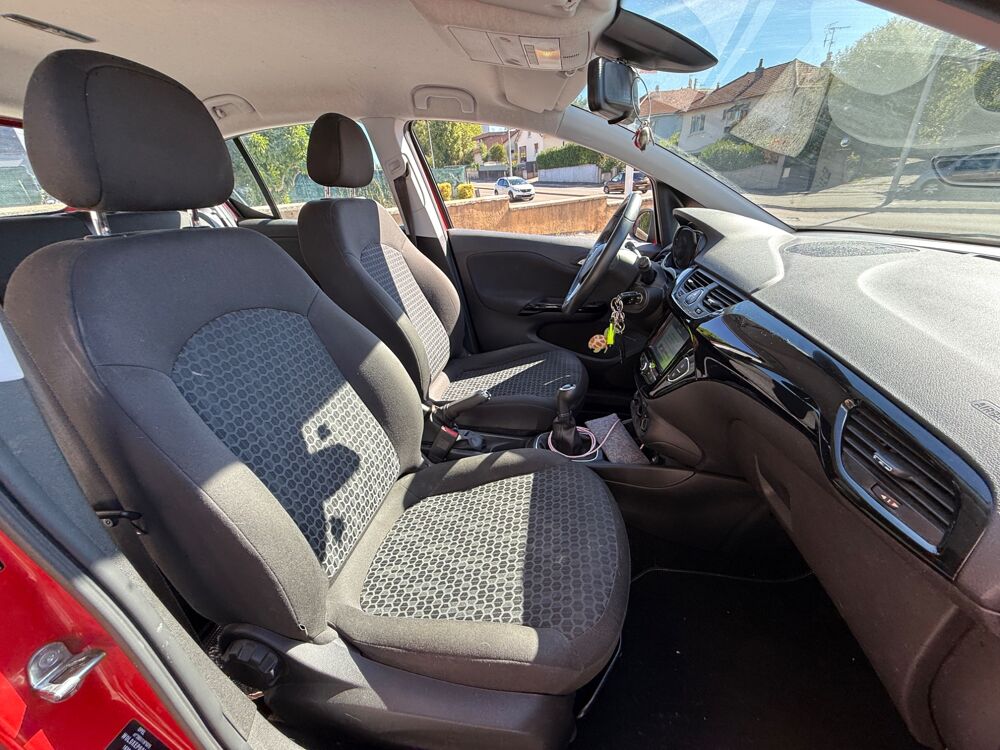 Corsa 1.4 90 CH PLAY 5 portes 2017 occasion 25000 Besan&ccedil;on