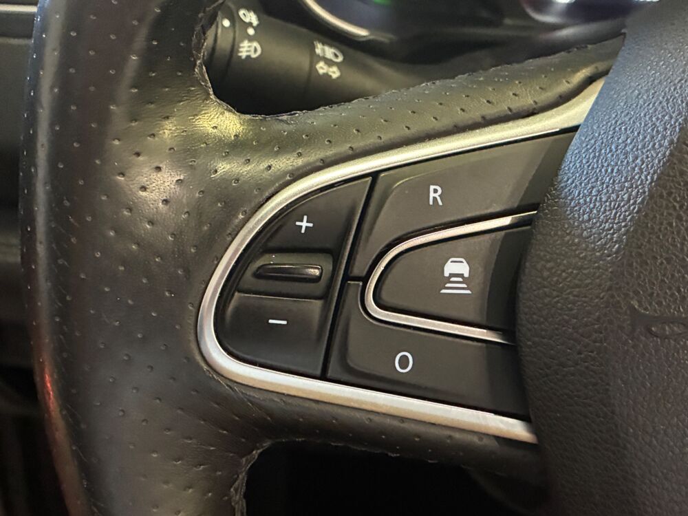 Koleos 1.7 BLUEDCI 150 INITIALE PARIS 4X2 X-TRONIC BVA - TOIT OUVRA 2019 occasion 69400 Arnas