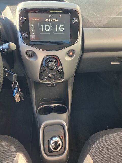 Aygo 1.0 VVTI 70 BOITE AUTO GRAND ECRAN CARPLAY 1er MAIN ENTRETIE 2020 occasion 33210 Maz&egrave;res