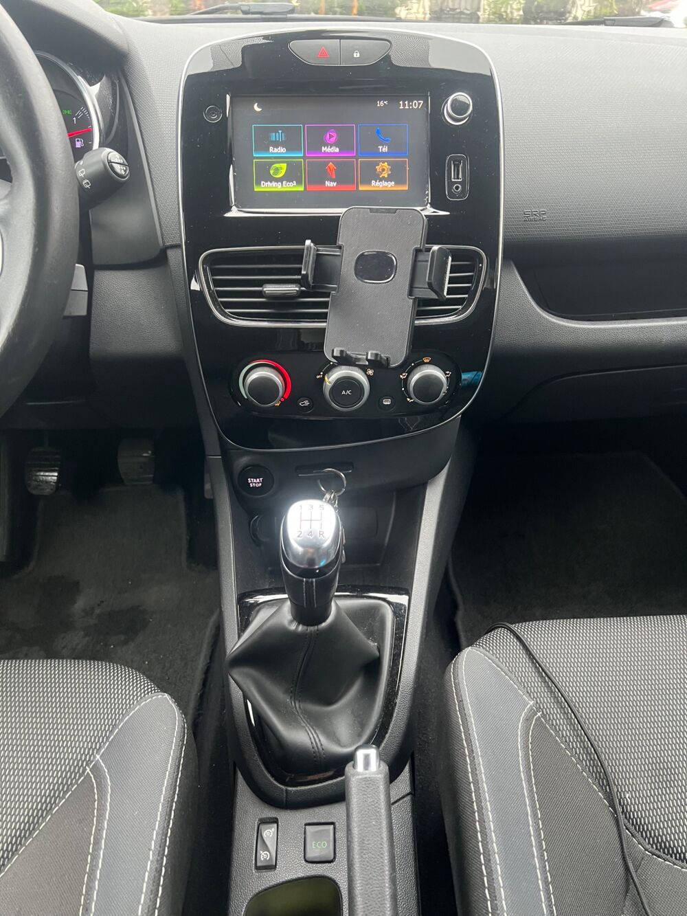 Clio 0.9 TCE 90 CH ENERGY ZEN / SUIVI RENAULT / MOTEUR A CHAINE 2016 occasion 40000 Mont-de-Marsan