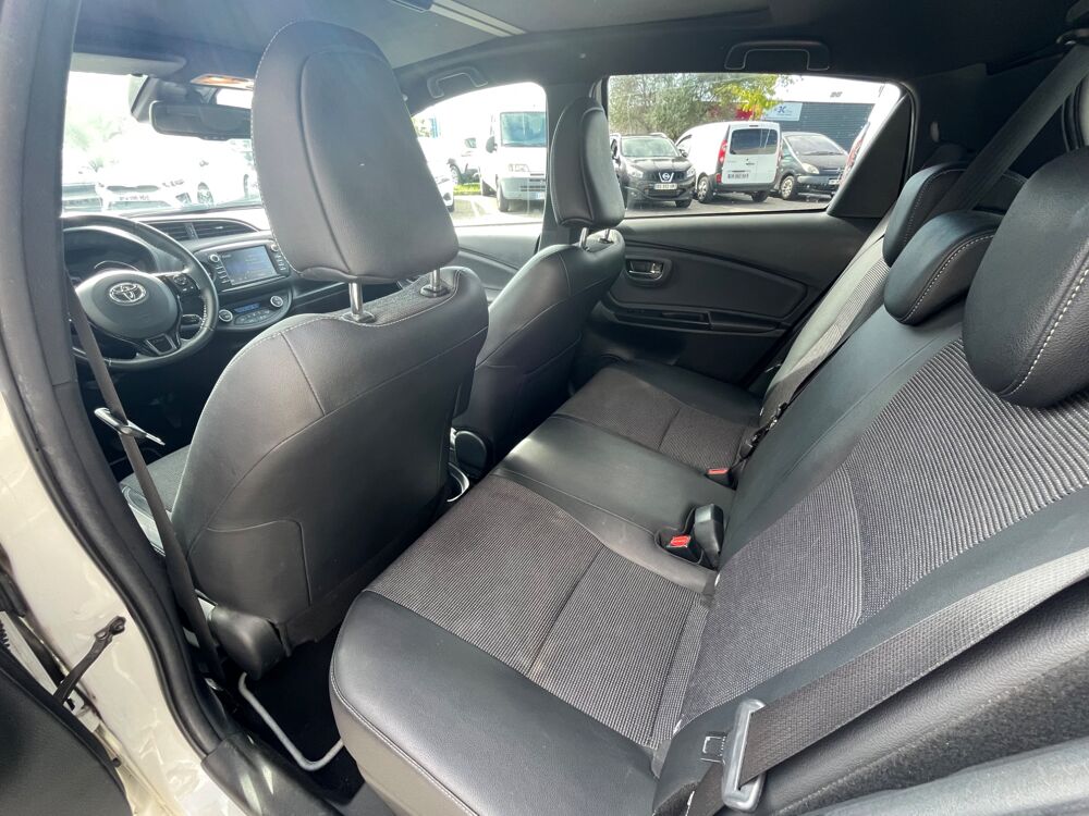 Yaris 1.5 VVTI 100H 75 CH HYBRID FULL-HYBRID CHIC BVA 2017 occasion 47000 Agen