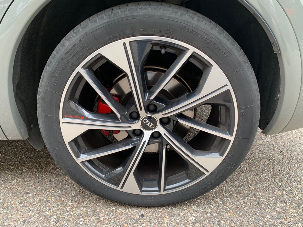 Q5 Sportback 55 TFSI e 367ch S line quattro S tronic 7 2021 occasion 69420 Ampuis