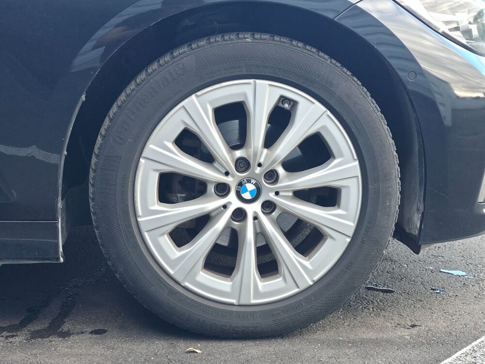 S&eacute;rie 3 TOURING 2.0 318 D 150ch BVA / CAMERA CARPLAY SANS FIL HAYON 2019 occasion 17100 Saintes